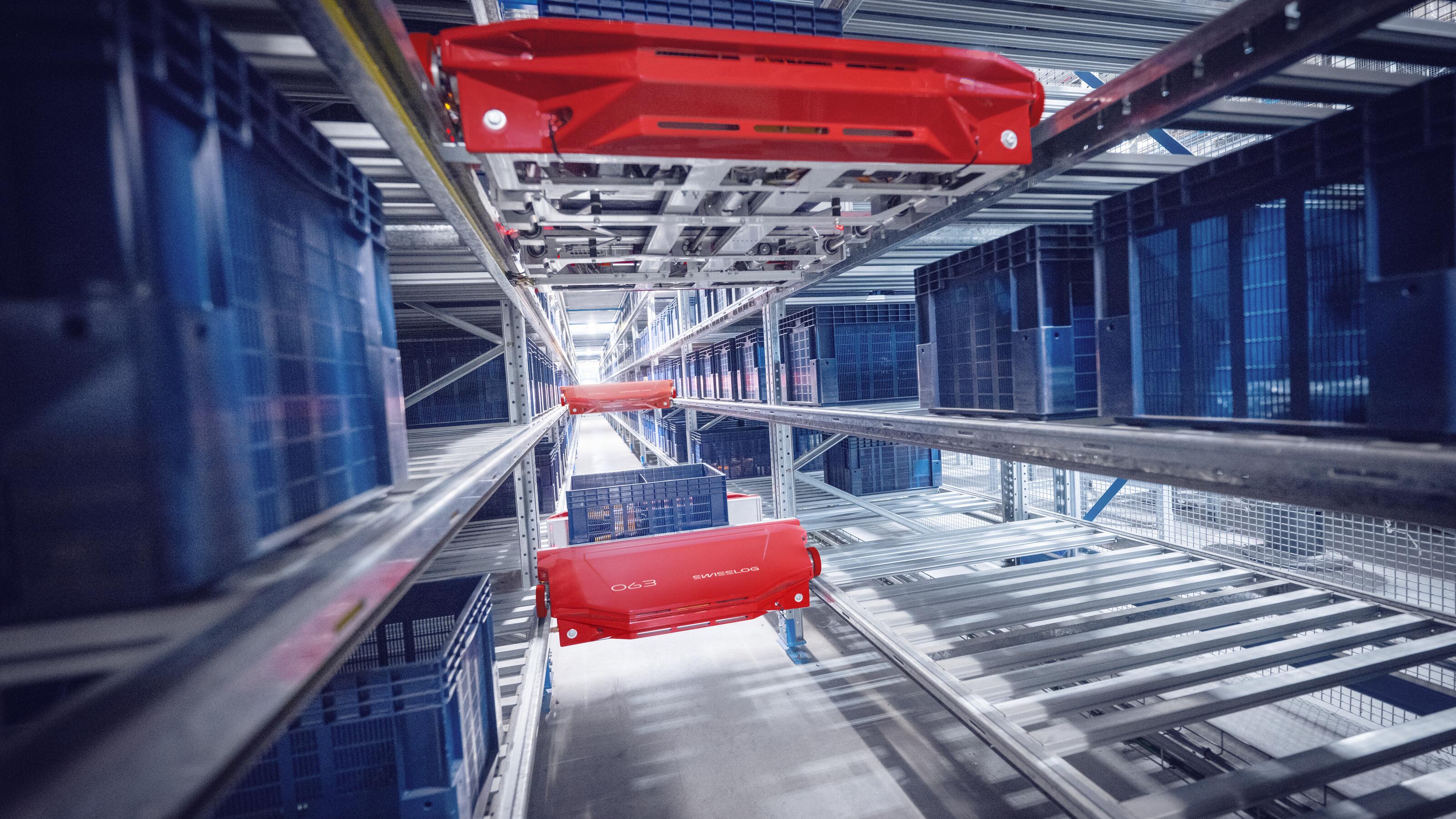 Swisslog CycloneCarrier shuttle system in warehouse automation solution