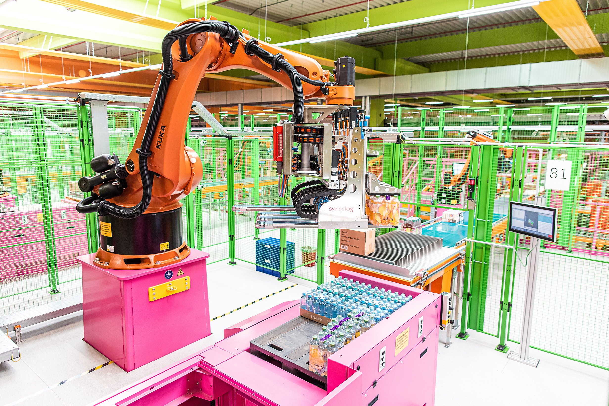 Food and beverage robotic warehouse automation solution